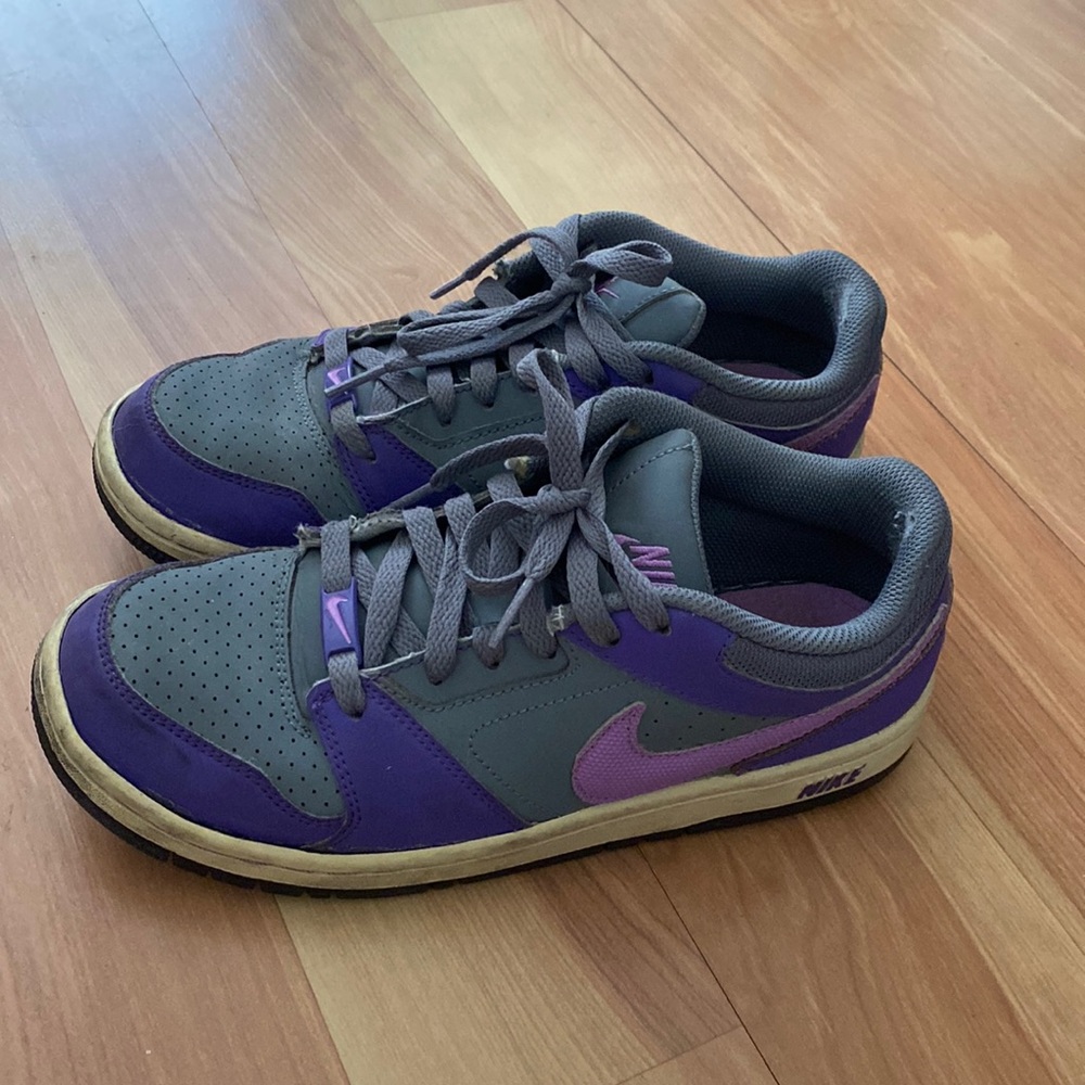 Grey/Purple Nike Sneakers